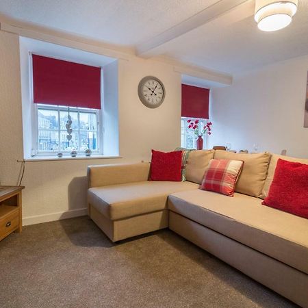 2 A Towerknowe Apartment Hawick Bagian luar foto