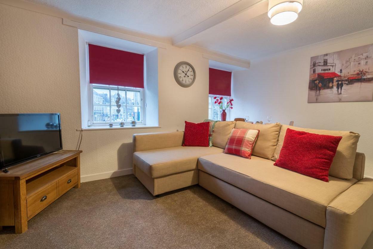 2 A Towerknowe Apartment Hawick Bagian luar foto